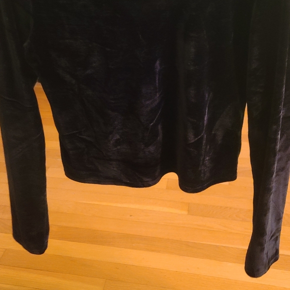 Velvet Off Shoulder Long Sleeve - Picture 2 of 5